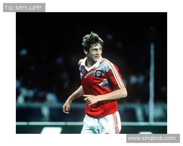 历史足球巨星的传奇故事与永恒影响解析