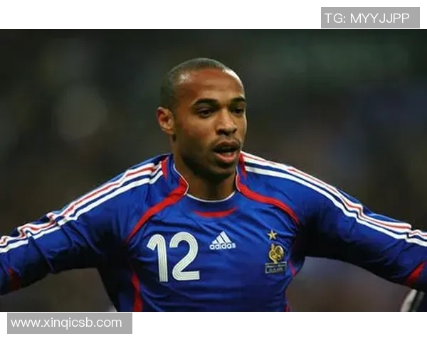 天下足球十大球星背后的女人们 揭秘那些支撑巨星的贤内助