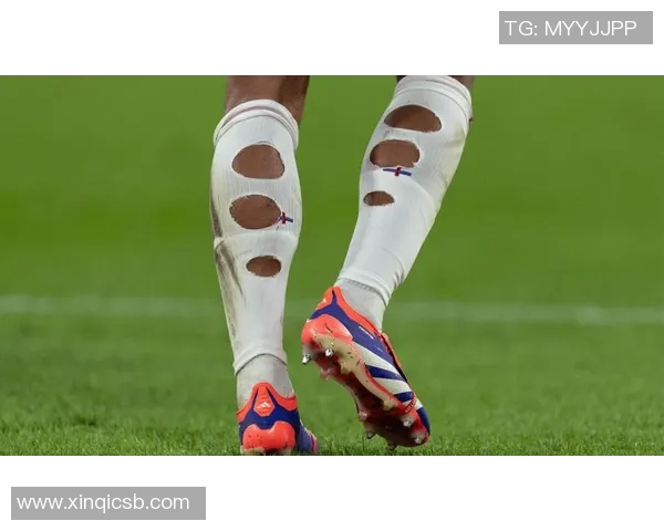 小腿粗壮的足球球星们如何通过独特的体型优势成就职业生涯