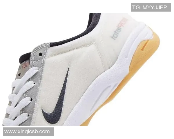 低帮足球鞋风潮崛起,如何影响球员表现与市场发展趋势 低帮足球鞋风潮崛起,如何影响球员表现与市场发展趋势